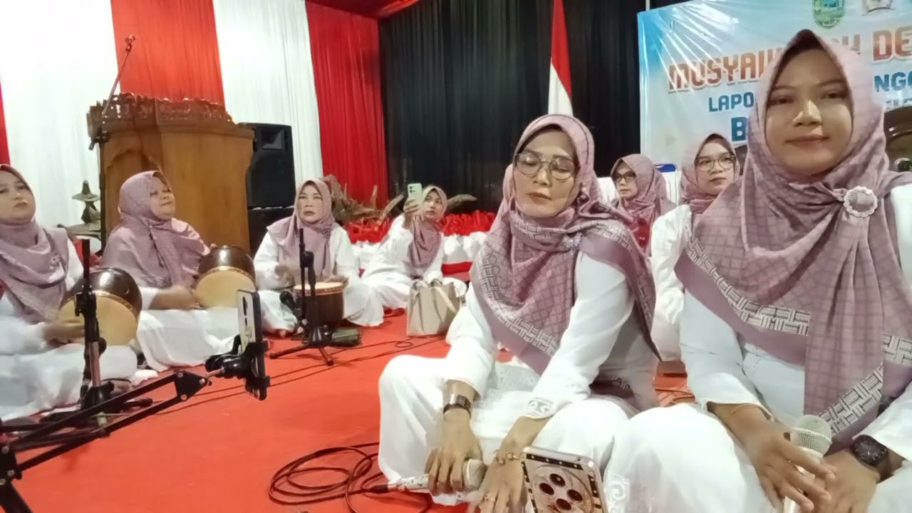 Sajadah Merah