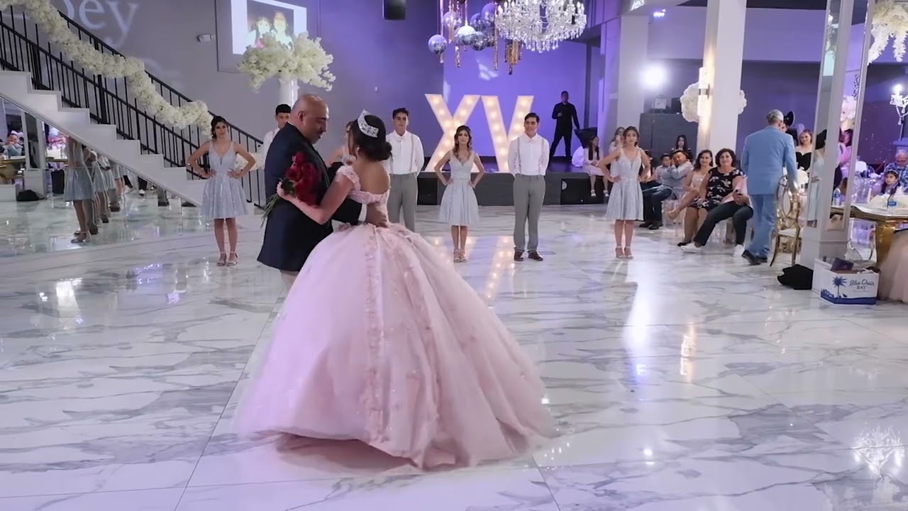 Quince Rosas