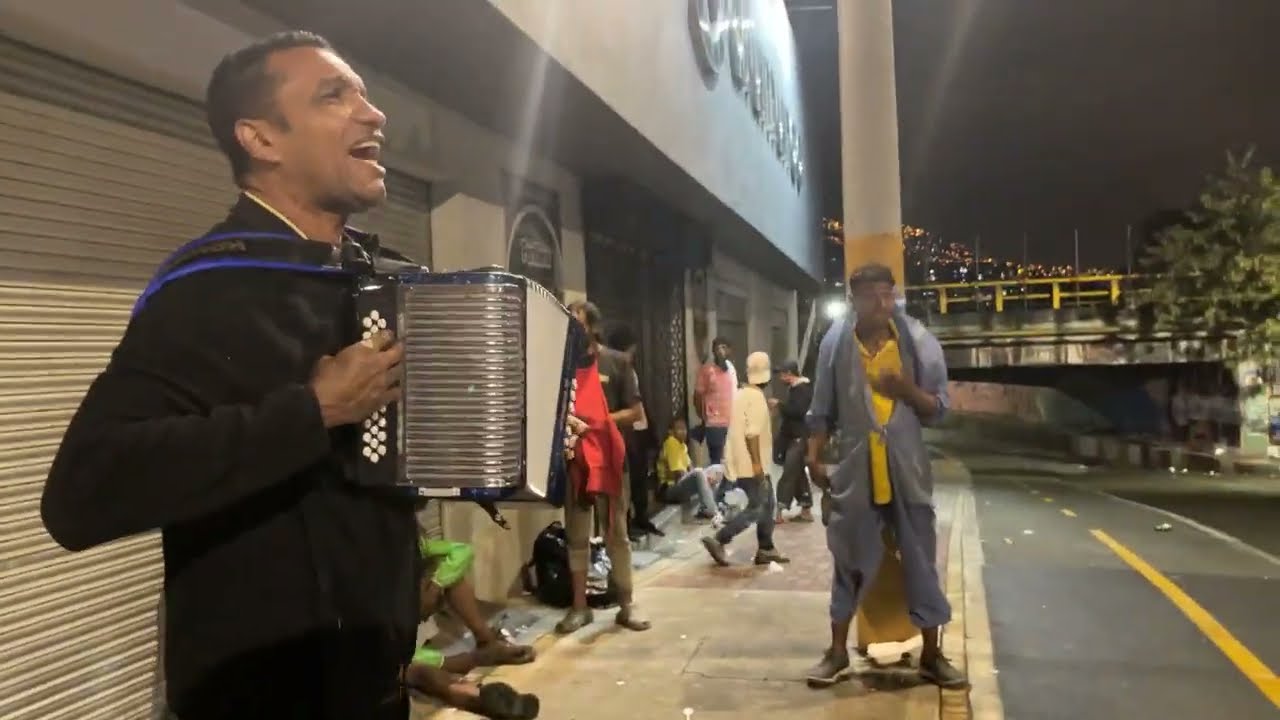 Llevando El Evangelio De Jesucristo A Los Habitantes De La Calle - Dagoberto 