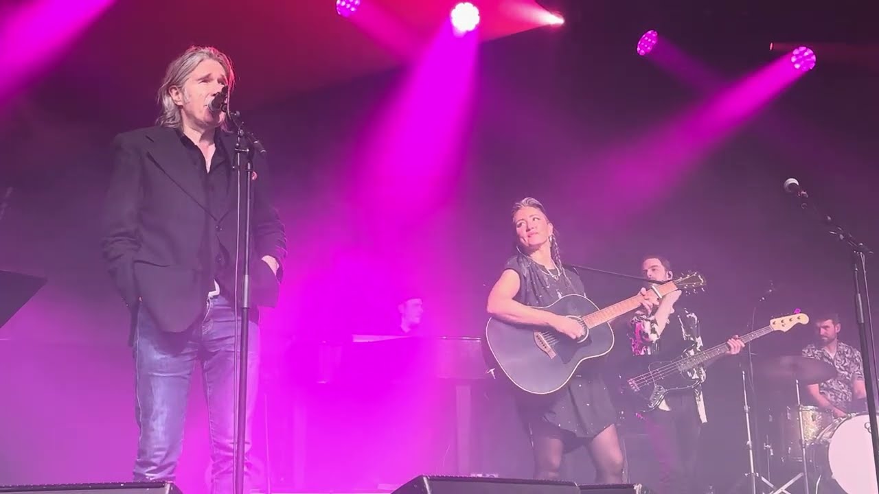 KT Tunstall and Justin Currie - Nothing Ever Happens