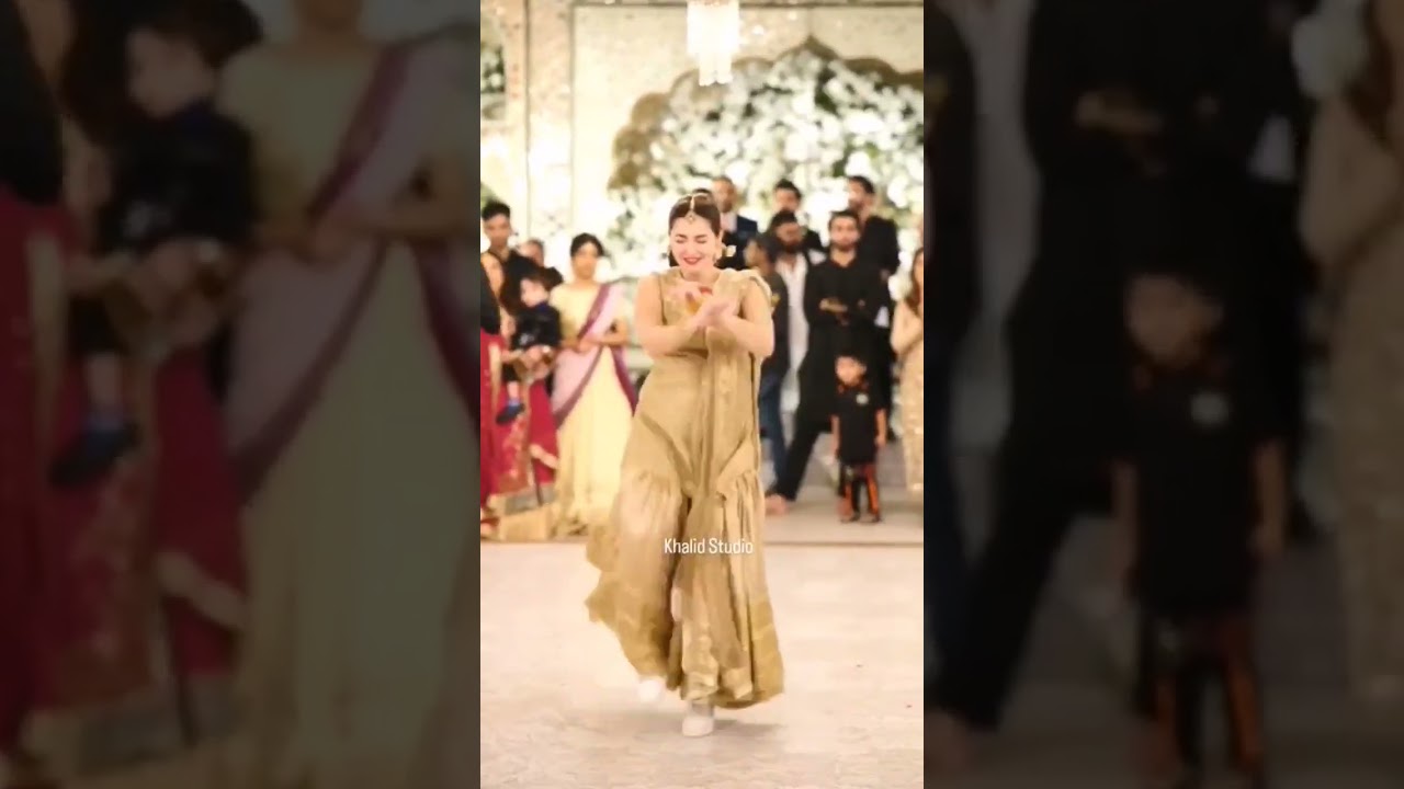 Hania Amir Dance video