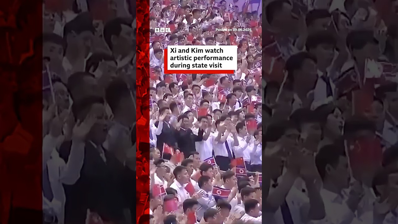 Xi and Kim watch artistic performance during state visit. #China #NorthKorea #BBCNews
