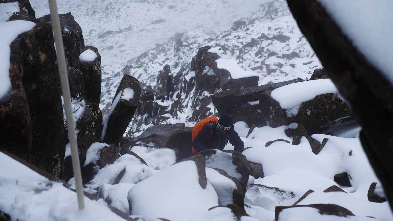 Summer Hike to the Cradle Mountain Summit | Cradle Mountain & Lake St Clair National Park