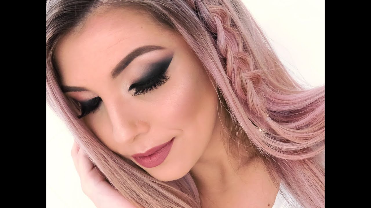 Maquiagem Rosa com Delineado Esfumado