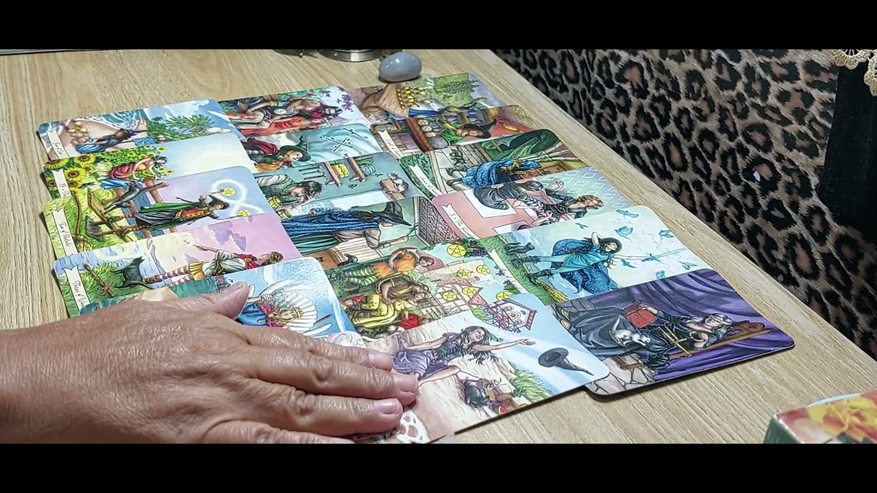 ¿Qué hará respecto a ti? Tarot interactivo 