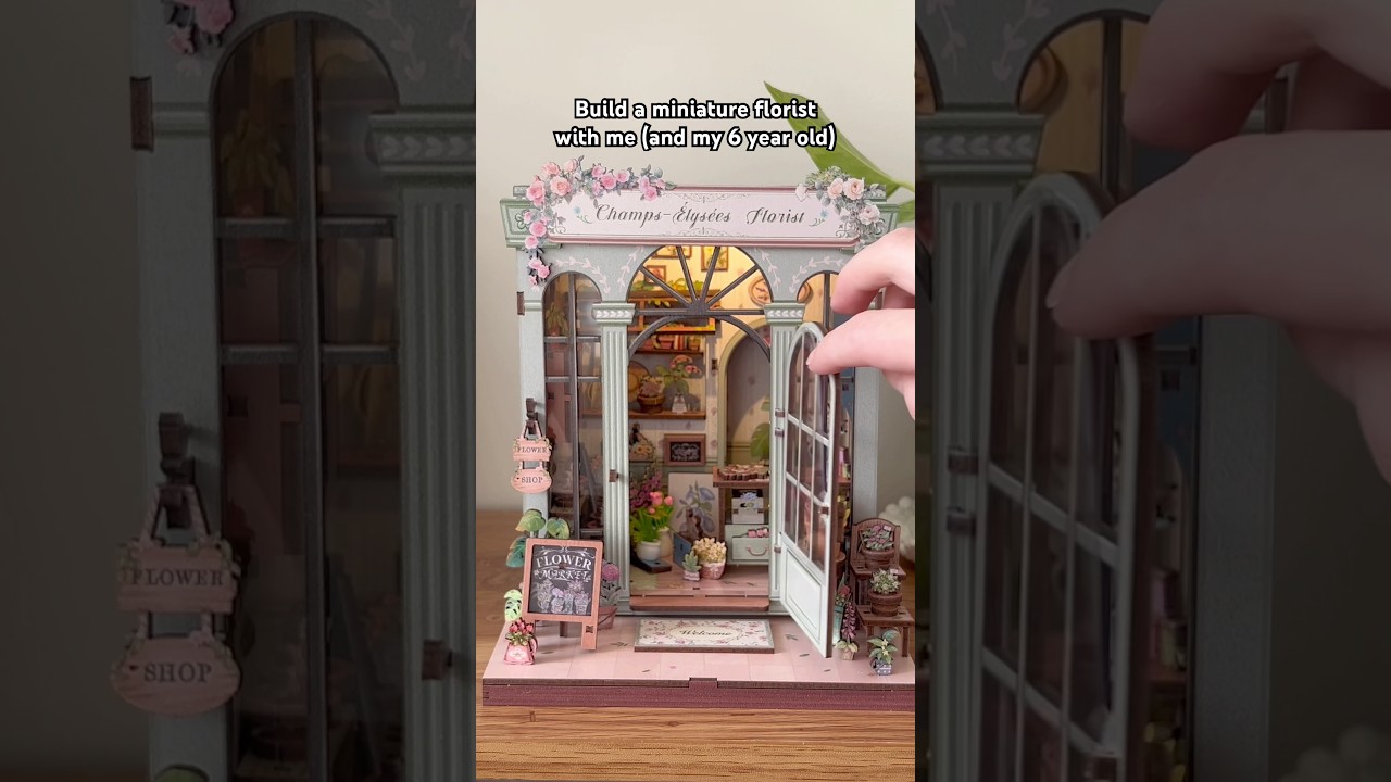 It’s the Champ-Élysées Florist DIY miniature kit from CuteBee 🌷#miniature #diyminiatures #modelkit