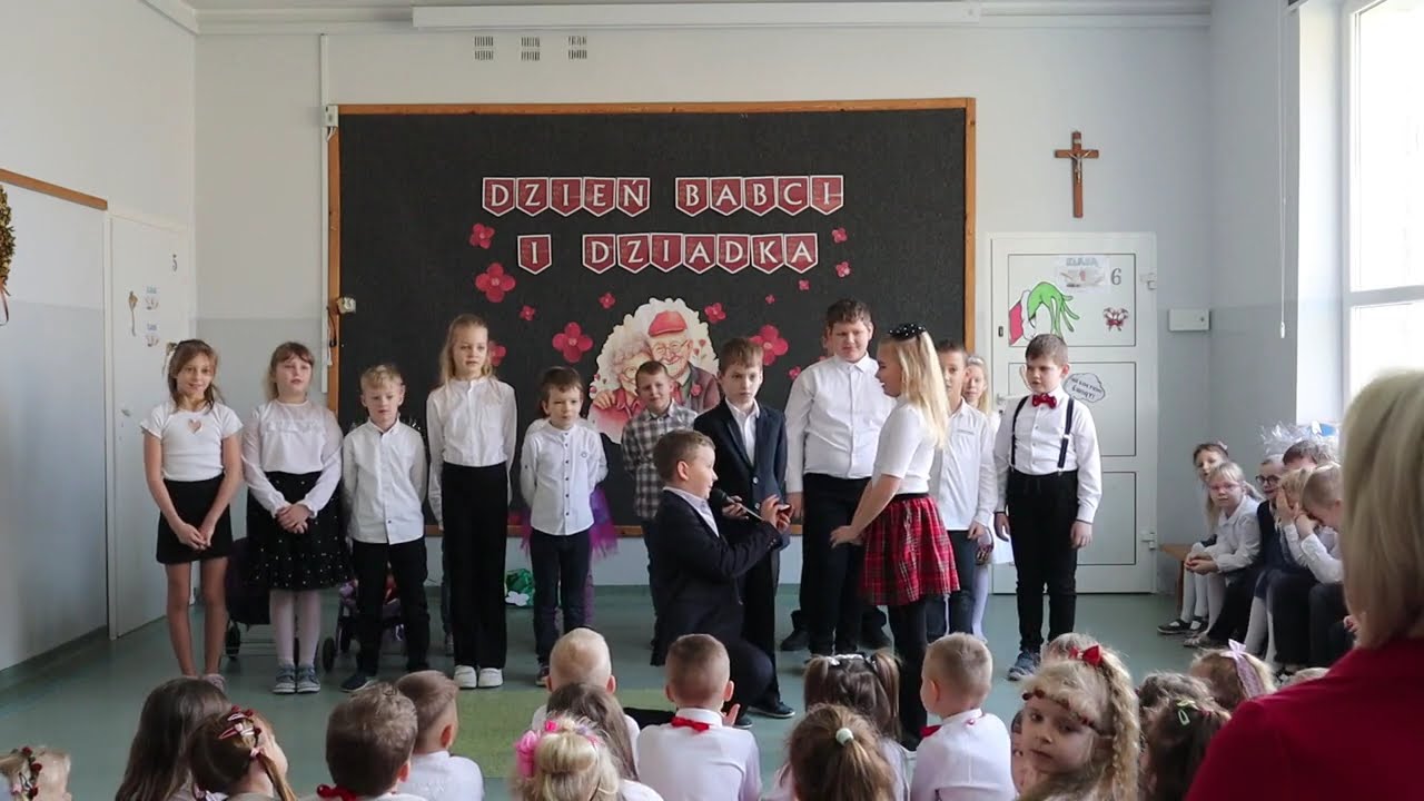 Dzień Babci i Dziadka w Szkole Podstawowej w Pobłociu