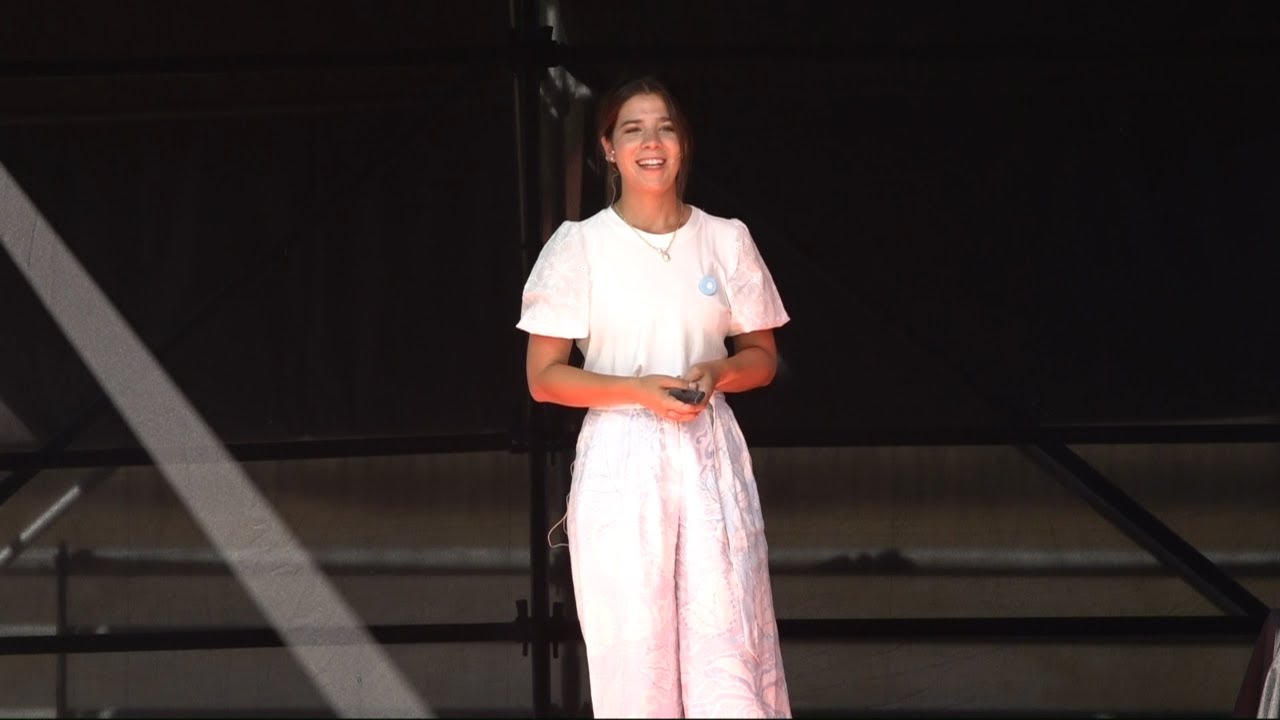 Cómo transformar tu profesión y romper las barreras | Leila Peluso López | TEDxTigre