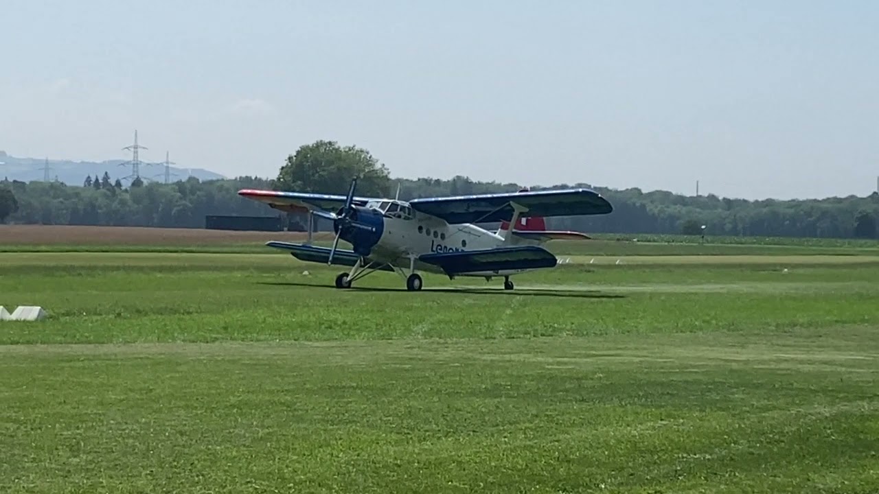 Antonov landet auf LSZP