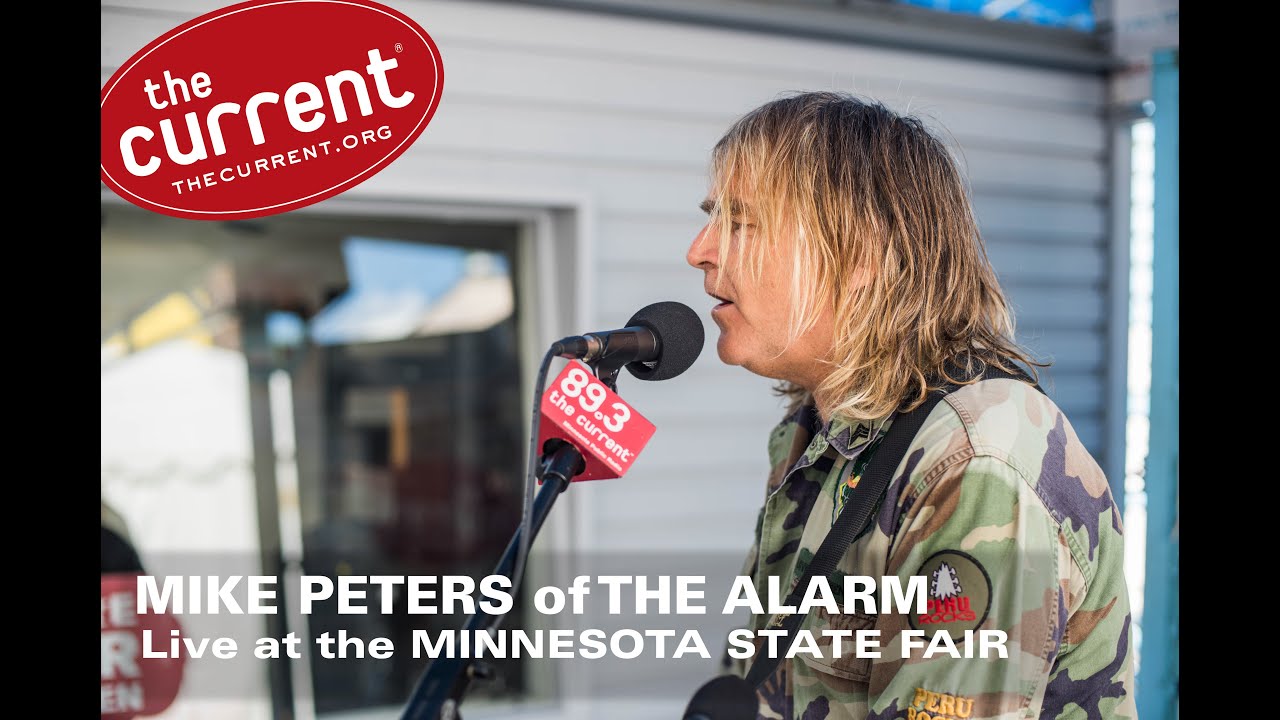 Mike Peters of The Alarm performing at the Minnesota State Fair (2017)