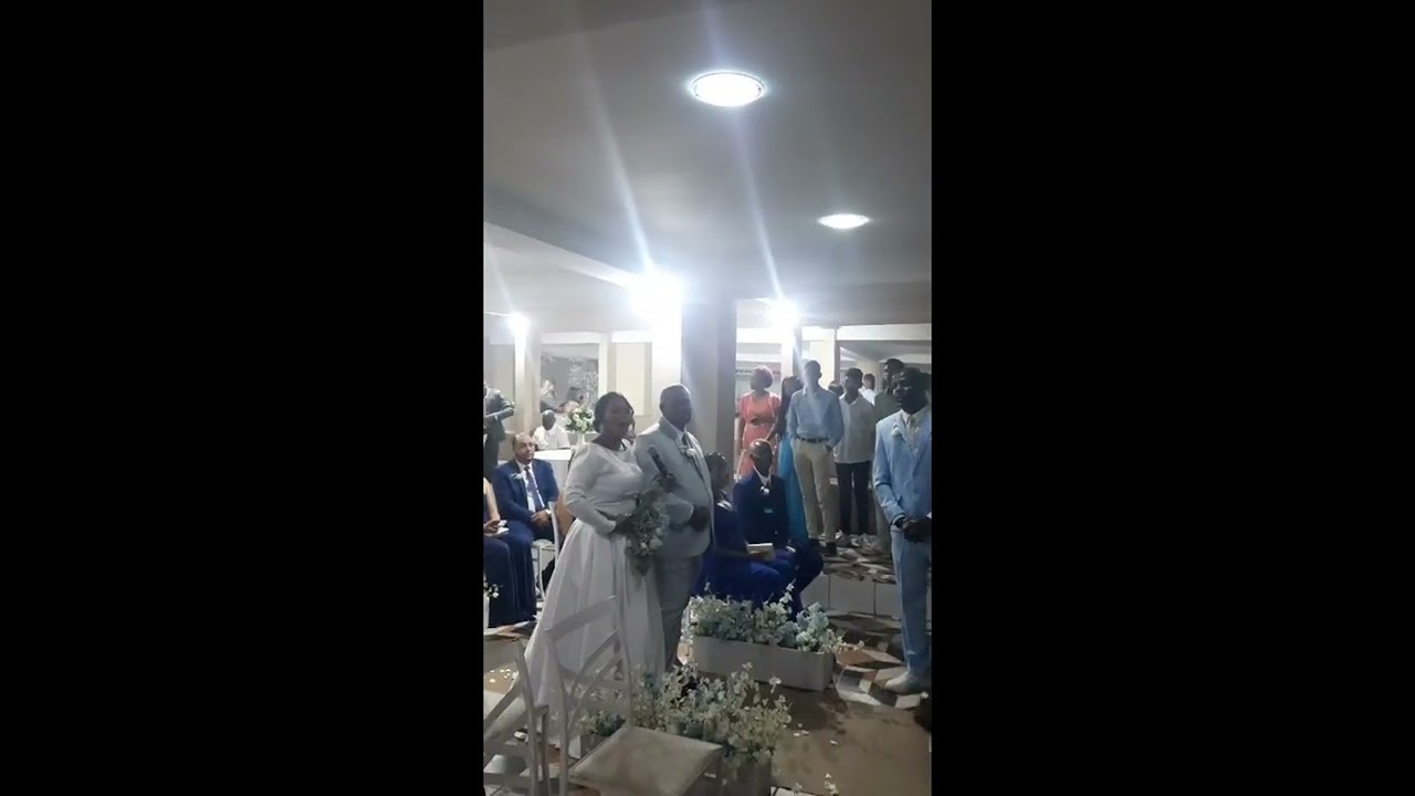 Felicidade ao casal Renato e Simone