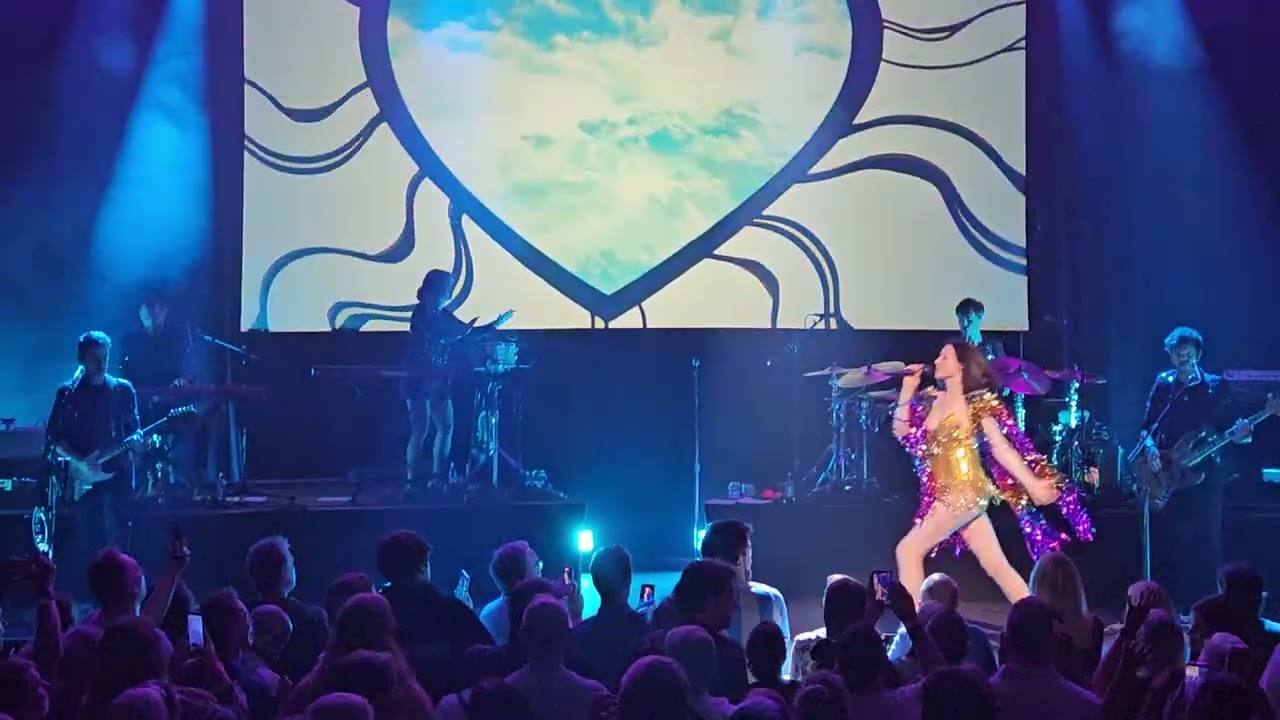 Sophie Ellis-Bextor - Groovejet (if this aint love) Live In Christchurch, 4th of February 2026!