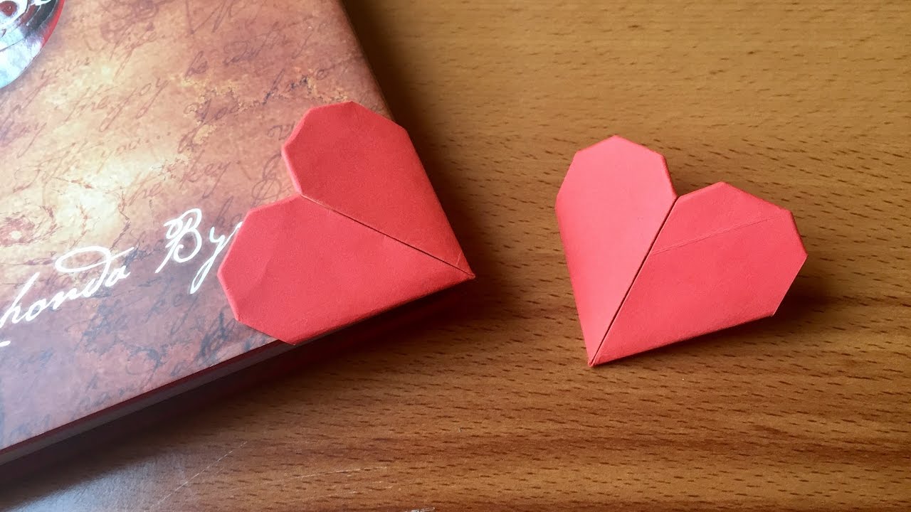DIY Heart Bookmarks Tutorial | How To Make Bookmarks | How To Craft - Anushree's Craft TV