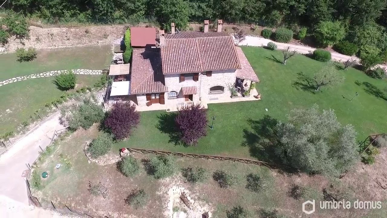 Casale in Vendita in Umbria - casale Todi