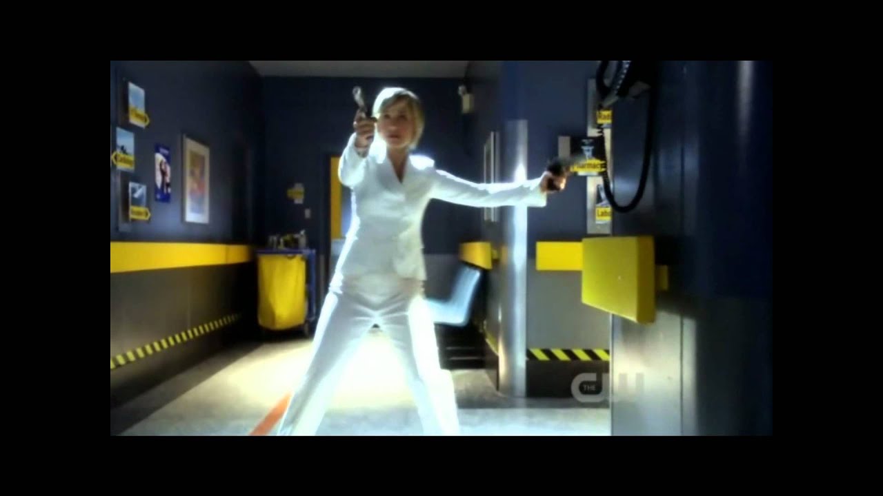 Smallville - Full Theme Song - Save Me