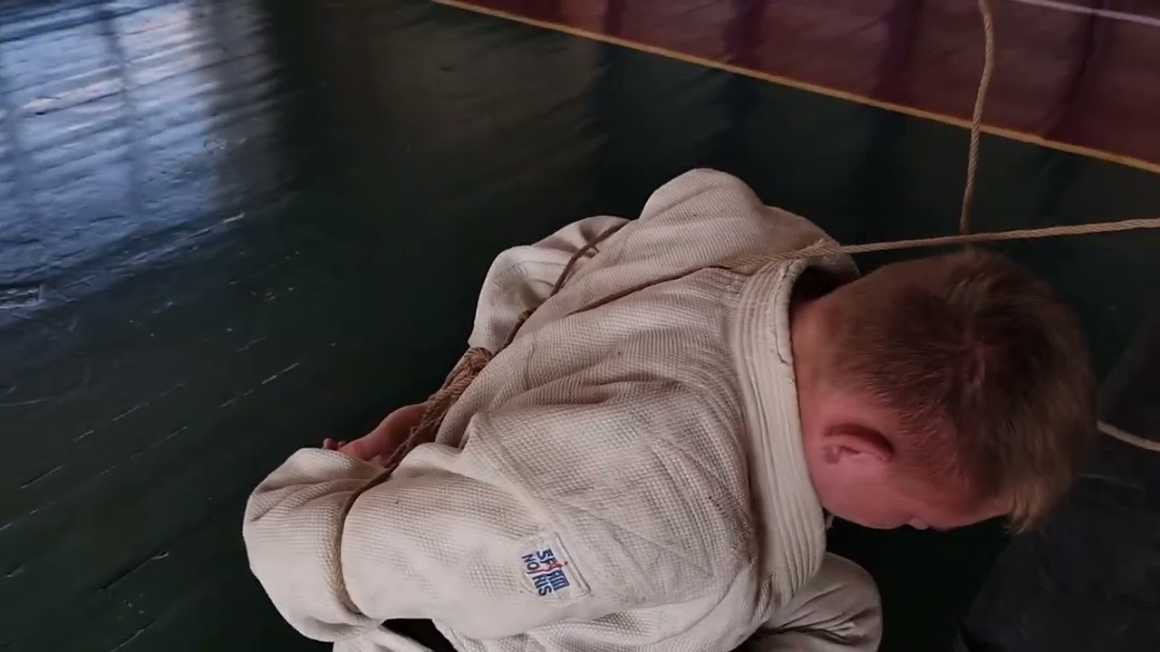 Binding very strong people