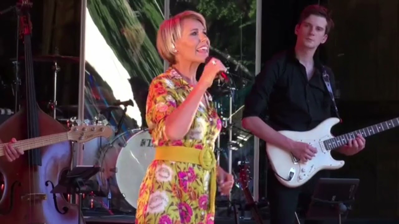 Dana Winner Ik Geef Me Over
