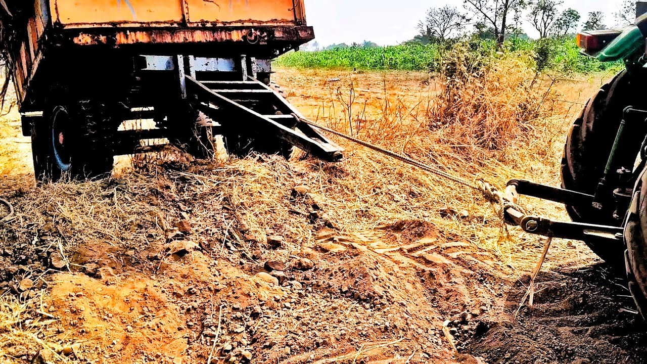 दिवस 2रा कडबा ट्रॉली च हुक्क तुटलं #farming #automobile #viral #viralvideo #ajitpawar 