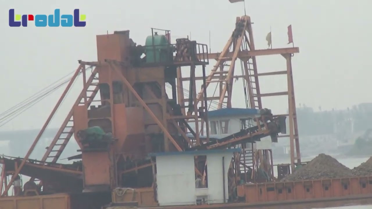Trodat bucket dredger