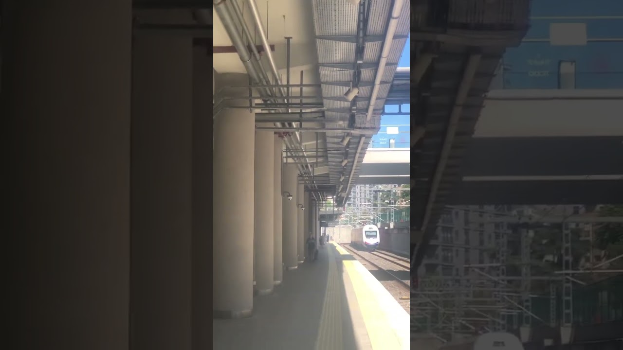 Bu YHT neden burada? #keşfet #istanbul #travel #metro #train #subway #marmaray #yht #b1 #banliy&ouml;