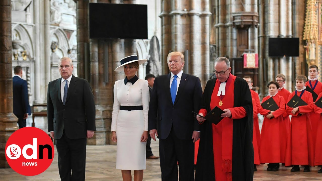 Donald Trump lays wreath in Westminster Abbey