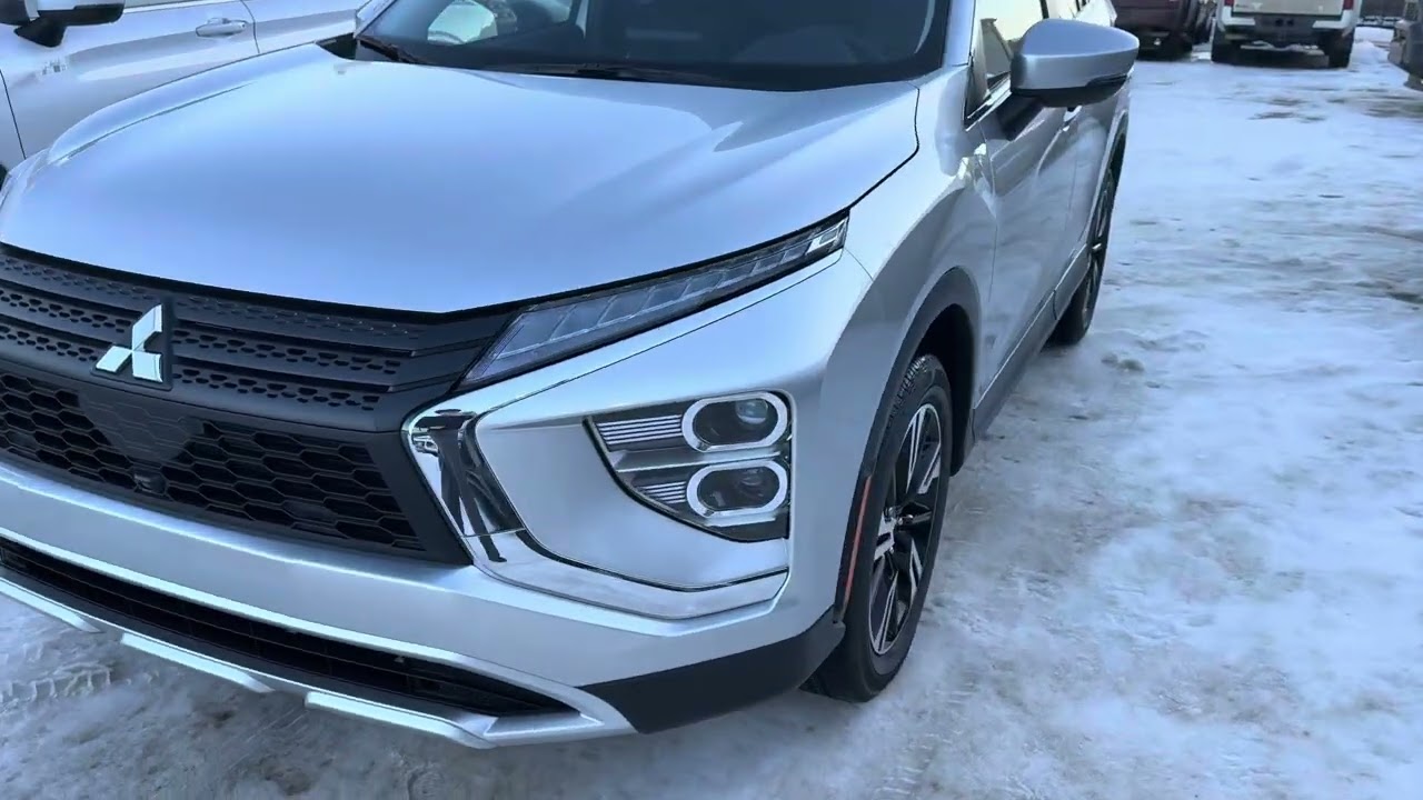 2025 Outlander vs 2026 Eclipse Cross for Alyssa! 