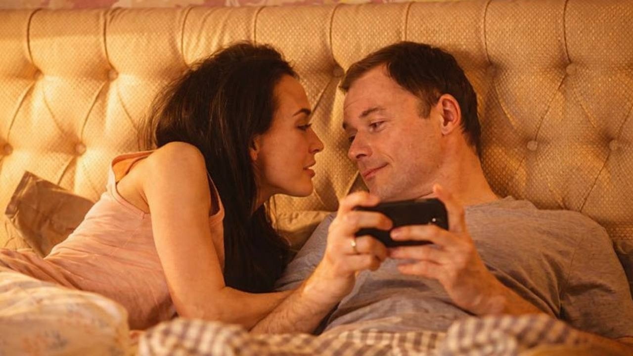 Ela Flagrou o Namorado com Outra | OBSESS&Atilde;O PERIGOSA | Filmes Completos Dublados