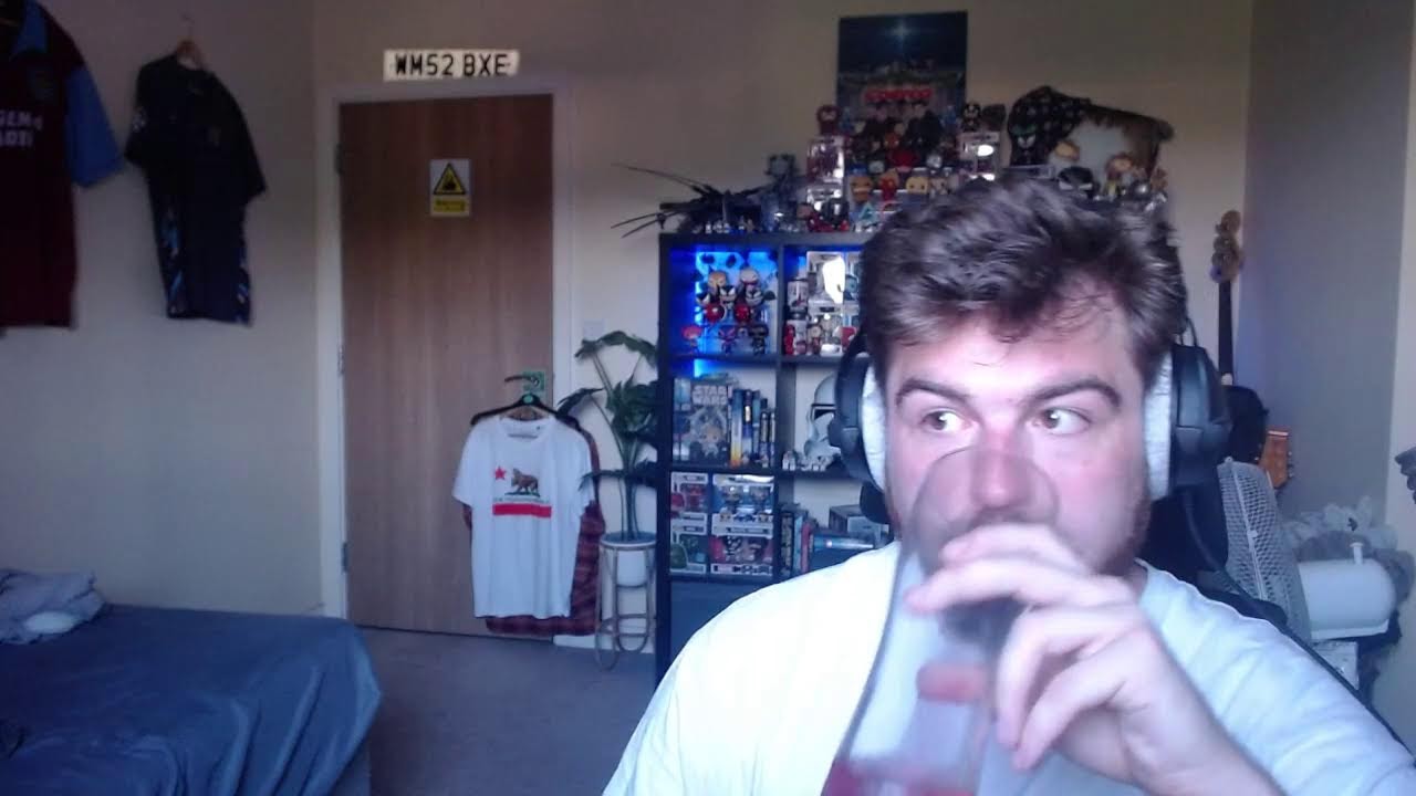 WE ARE SO BACK CHAT HOLY COW