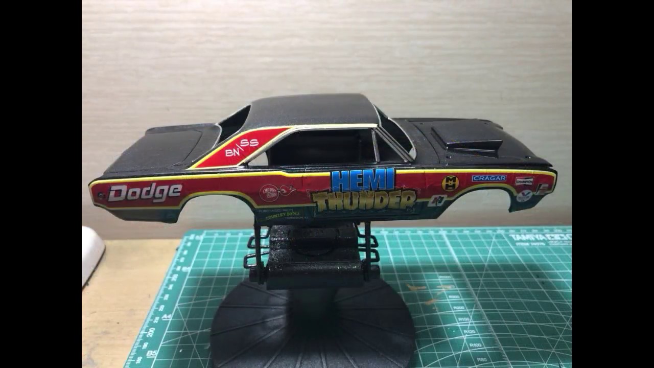 Revell 1:25 Dodge Dart Hemi by MEOX