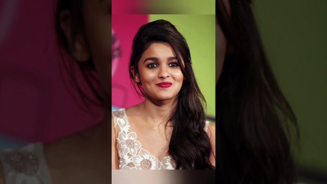 #short # celebrity # smile look # alia bahht