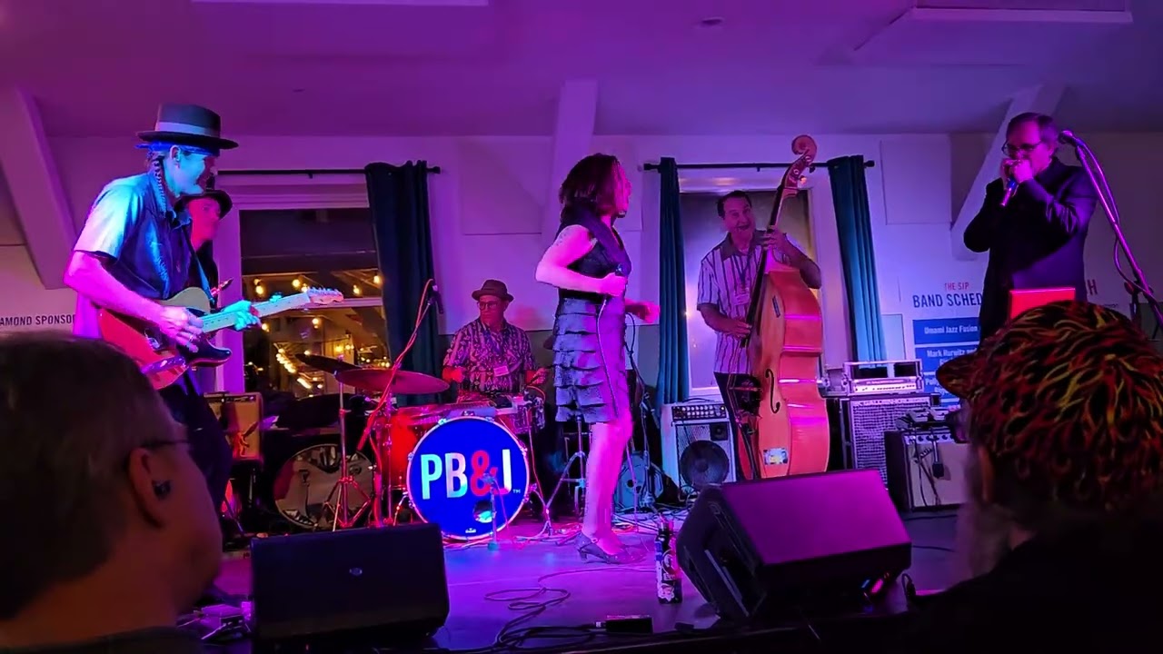 12 Mess Around - Di and the Blue Hearts at PB&J 
