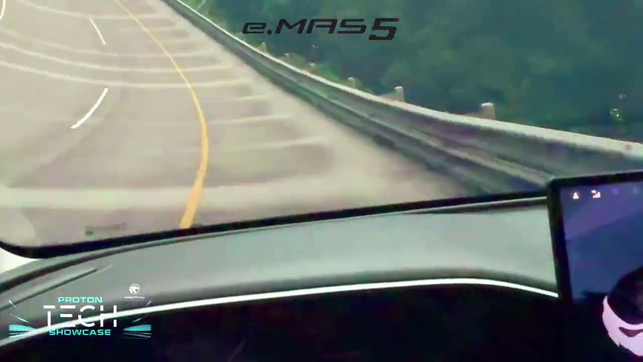 Test track proton e- mas 5 - 120km/j di hari PROTON TECH SHOWCASE 2025 