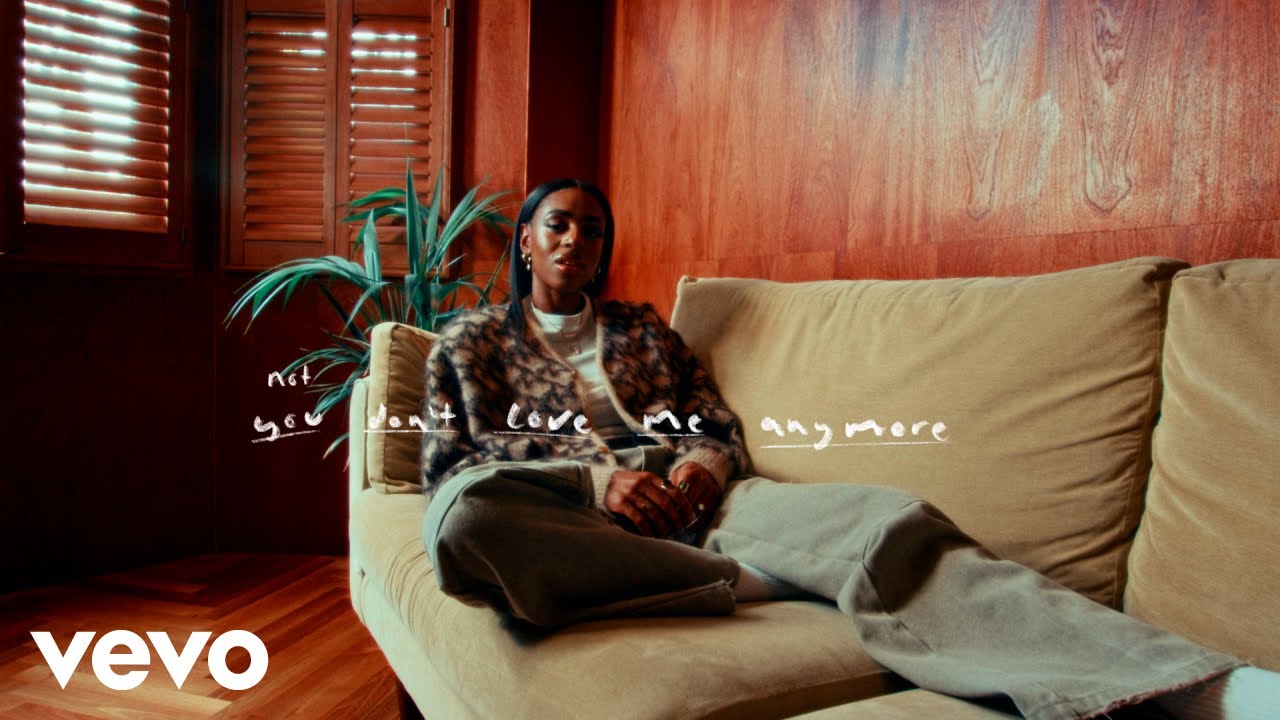 Cat Burns - you don't love me anymore (lyric video)