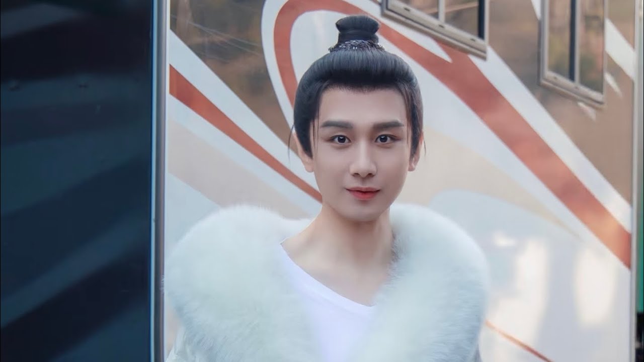 Con đường phía trước còn dài, bao nhiêu hiểm nguy đang chờ đón, tất cả đều chưa biết.Hãy đón xem!