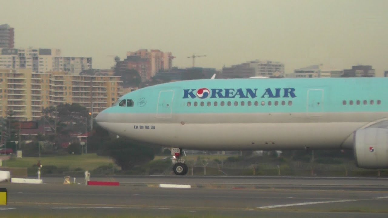 Korean Air A330-300 Take Off From Sydney Airport