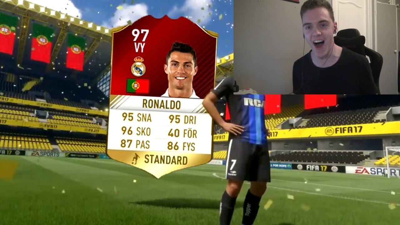 JAG FICK 97 CRISTIANO RONALDO & LEGEND I SAMMA PAKET!!! - FIFA 17 SVENSKA PACK OPENING