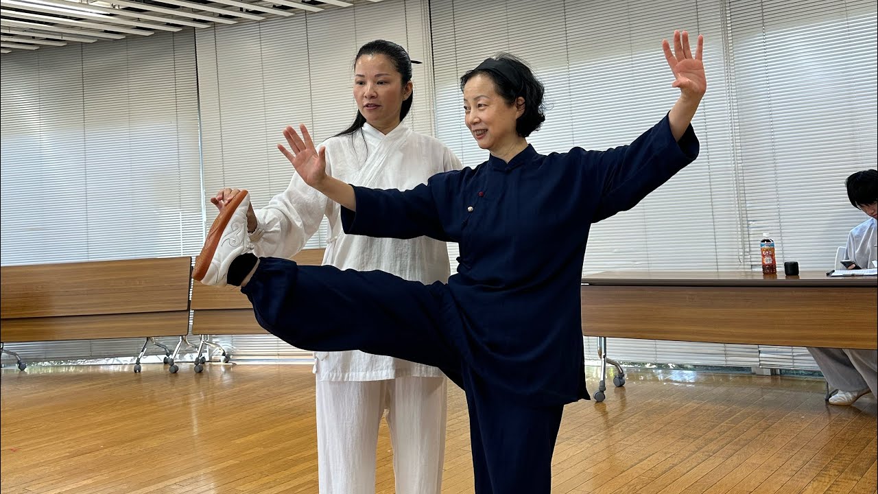 #taichi#太極拳 #24式简化太極拳#太極拳教室 興味のある方はぜひ一度見学に来てみて下さい。葛飾区立石にて毎週火曜日，日曜教室に行っています連絡先:電話080-2485-9956