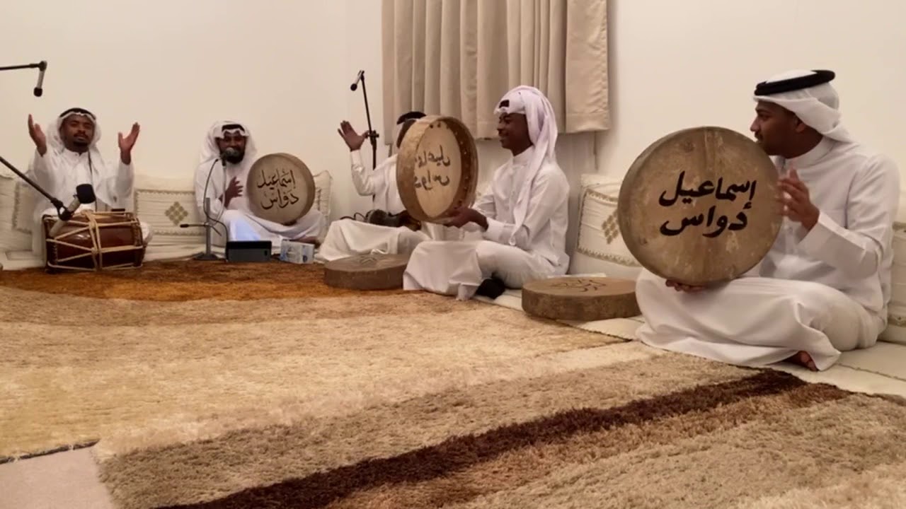 ابشر من عيوني الثنتين / يا الخلق لو تدرون