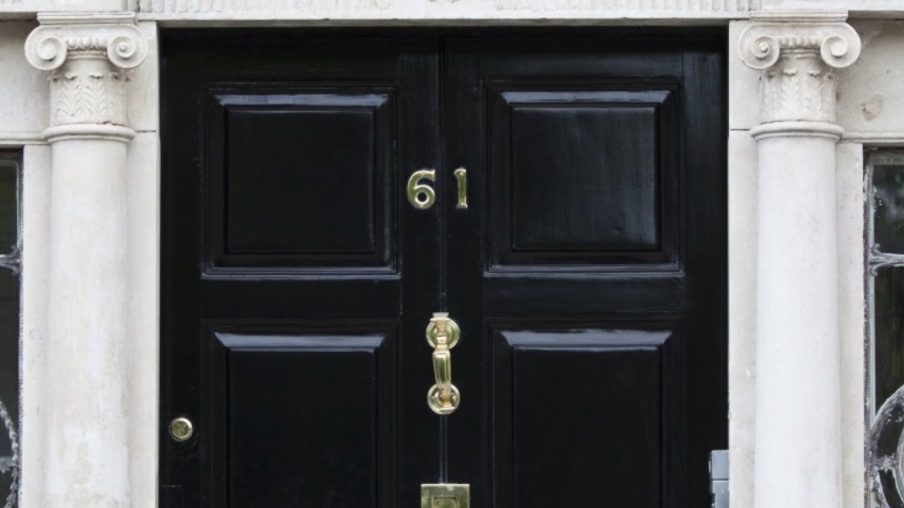 3 Colors You Should Never Paint Your Front Door