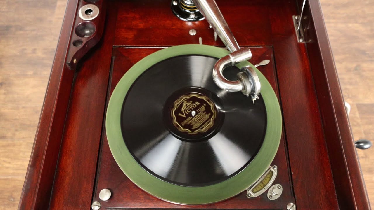 Victor Mahogany Antique Victrola Record Player Phonograph VV-XVI