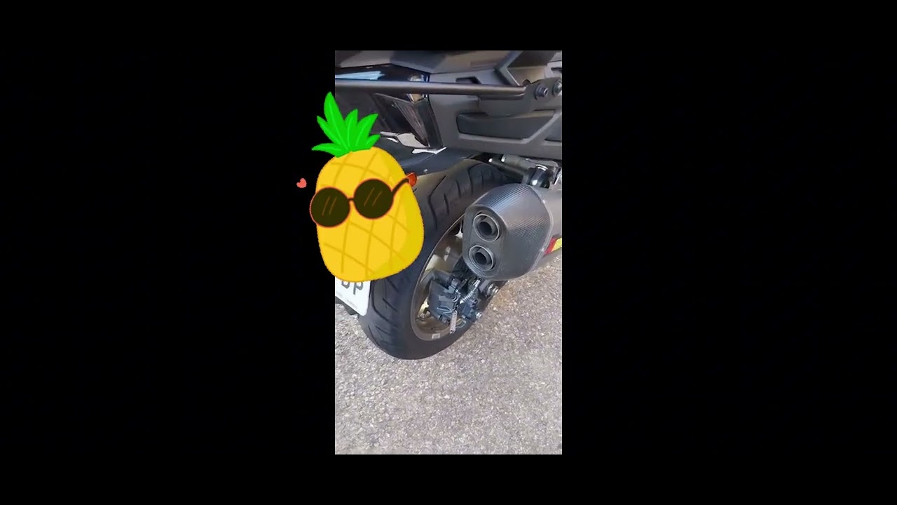 Akrapovic sur kymco CV3