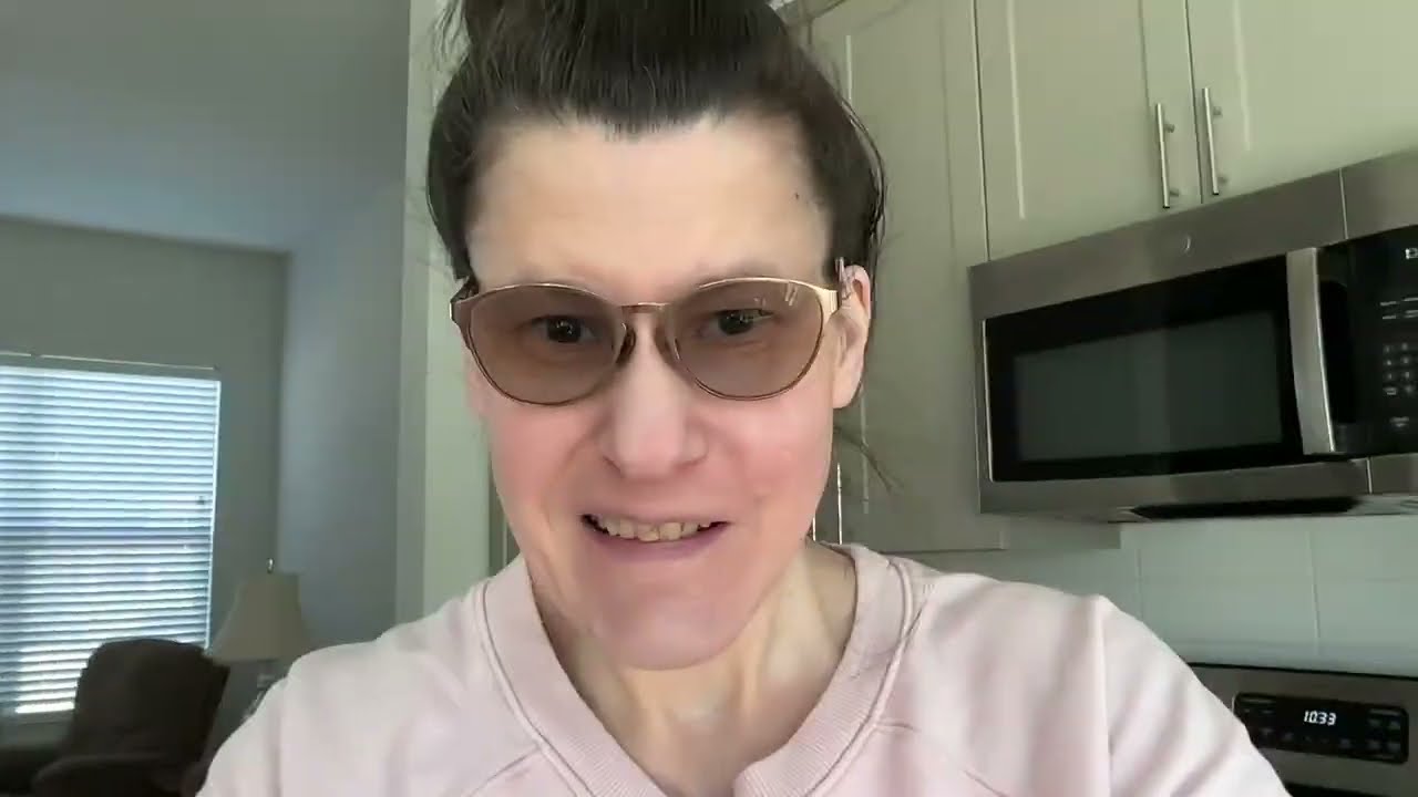 ASMR Lo/Fi SIMPLE GROCERY HAUL!!!!   I just needed a few things, Thanks Mom! I love you!!!!