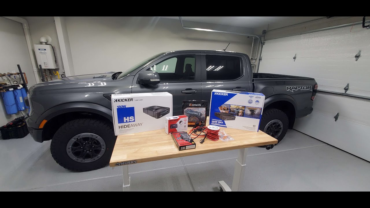Установка активного сабвуфера Ranger Raptor Kicker Hideaway 2025 года