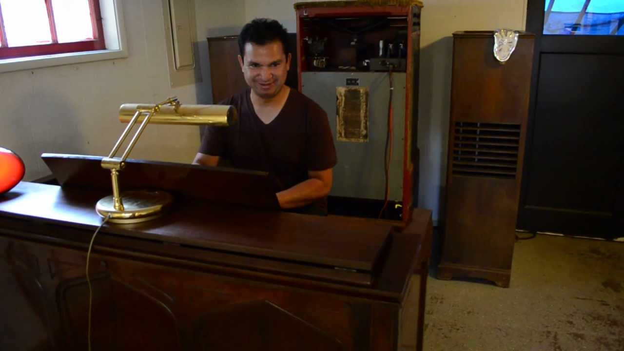 Art Khu plays the Bottlehead modified Hammond Model E Concert Organ and Leslie 31H
