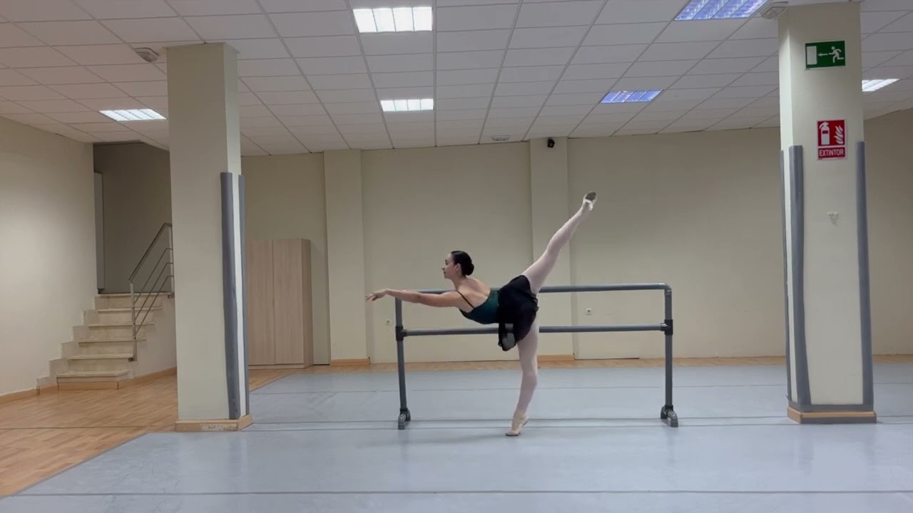 Iria Calvar Mendez - Ballet de Galicia