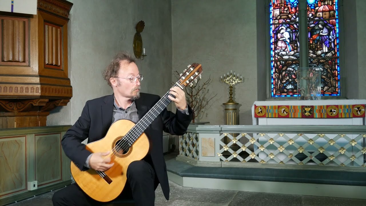 Mårten Falk plays Heitor Villa-Lobos 12 Études