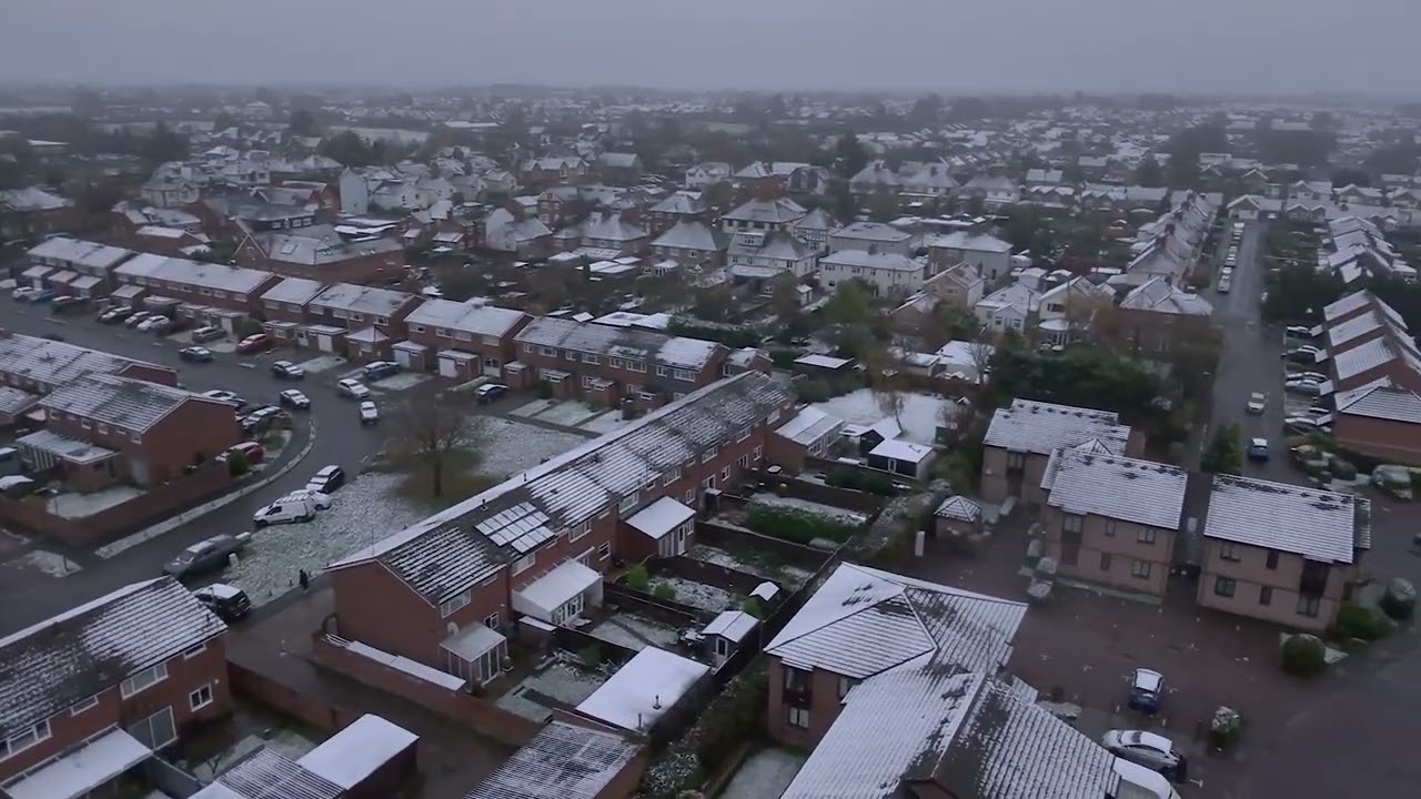 Poets Chase Aylesbury | DJI Neo | Snow