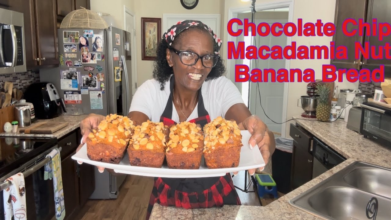 Chocolate Chip Macadamia Nut Banana Bread | @cookingsemi-homemadewithjoyce