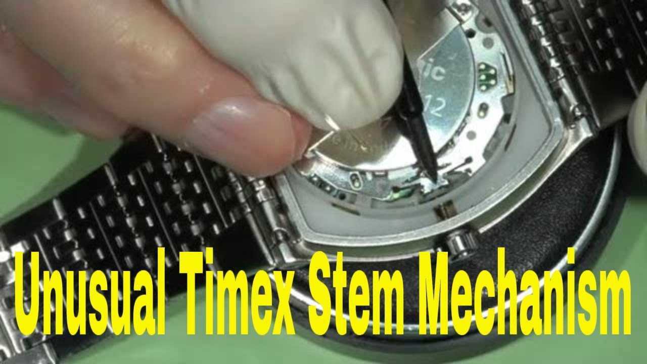 Как снять и вставить заводную головку в часы Timex с необычным механизмом фиксации заводной головки