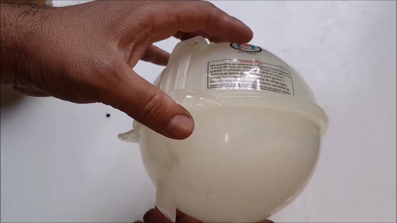 Troquei o reservatório do radiador da Kombi mas não fiquei contente com a qualidade do produto.